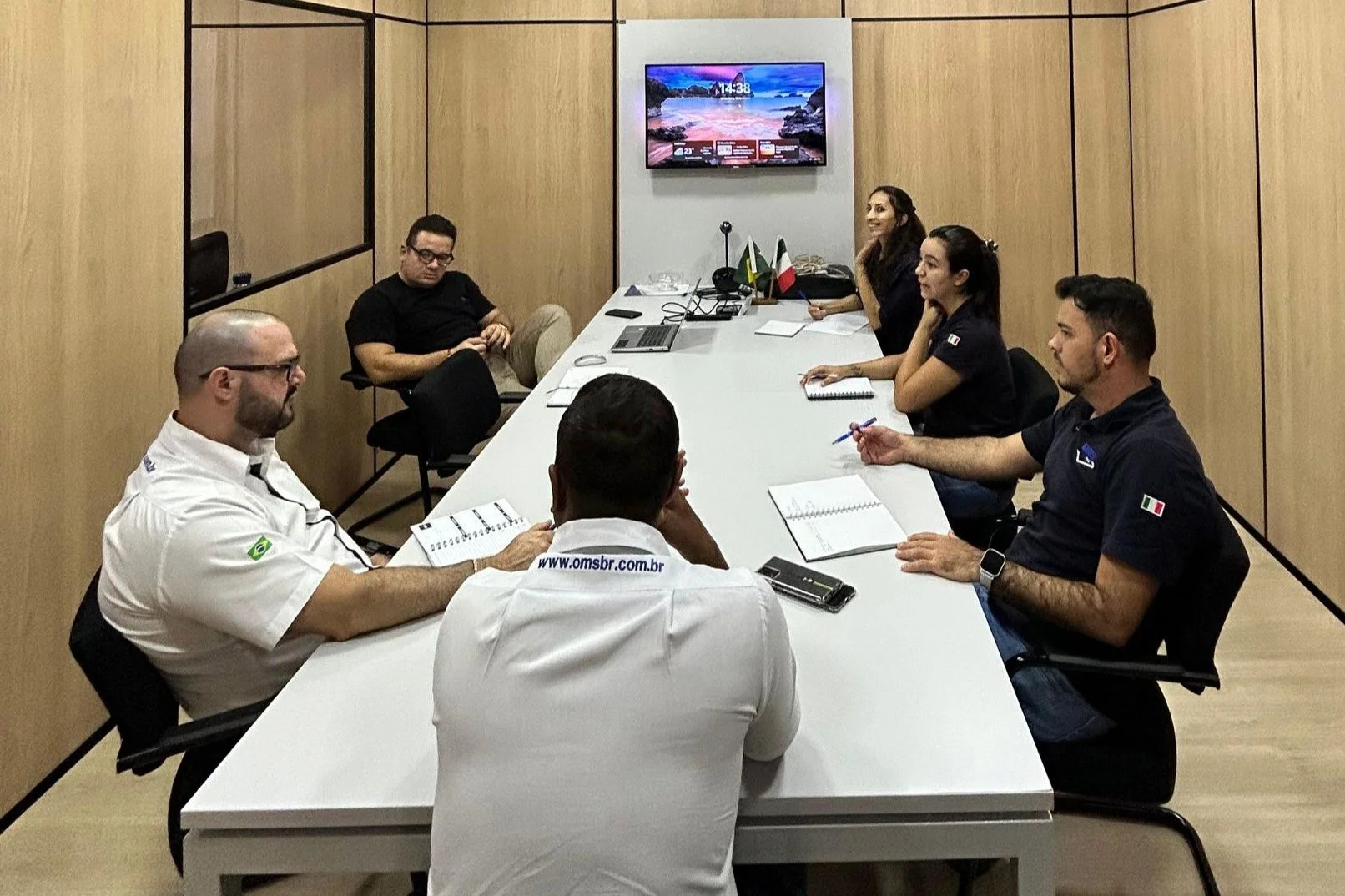 OMS Brasil realiza reunião de alinhamento para estratégias comerciais